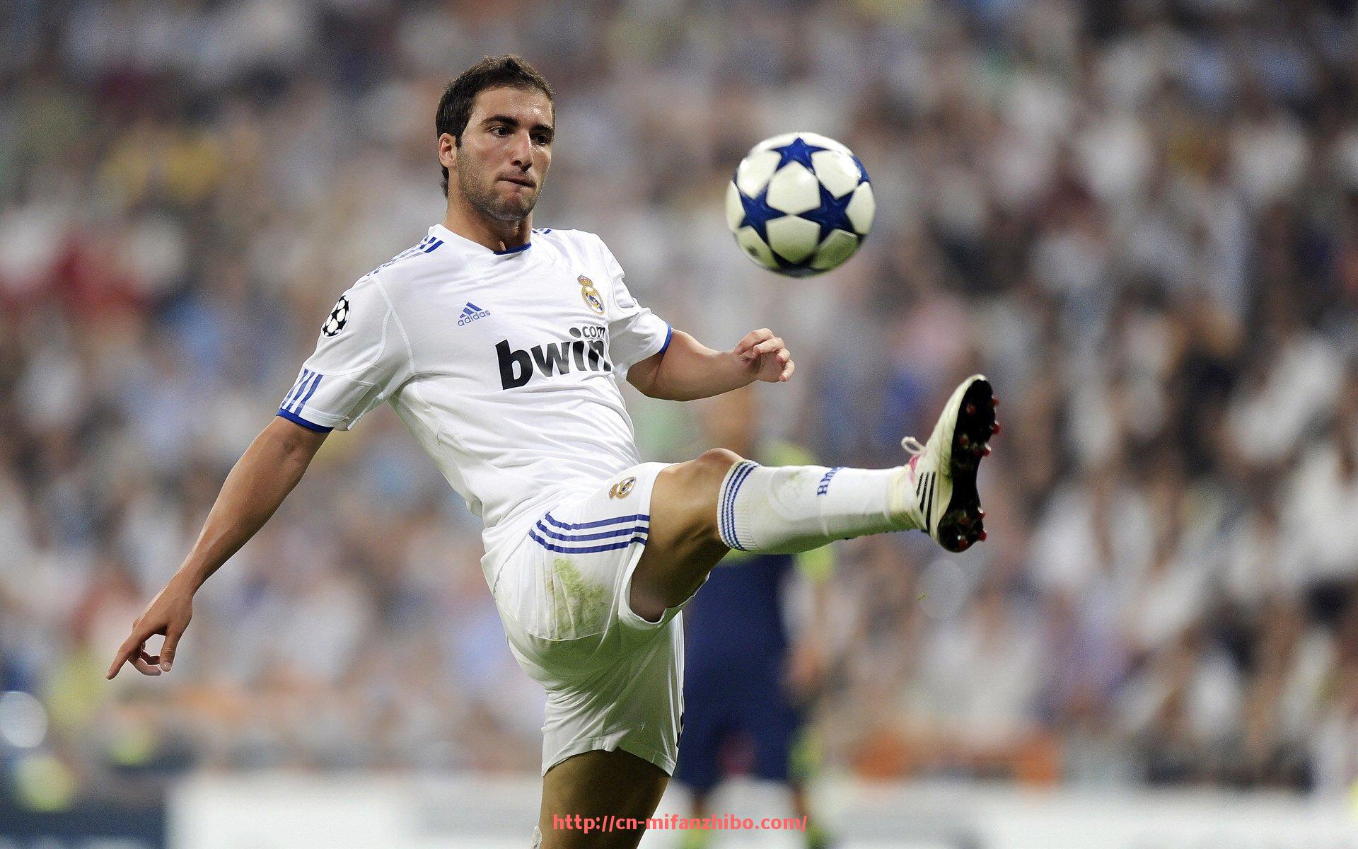 秘饭直播-意甲球队红娘：意甲球队的球员恋爱故事与绯闻