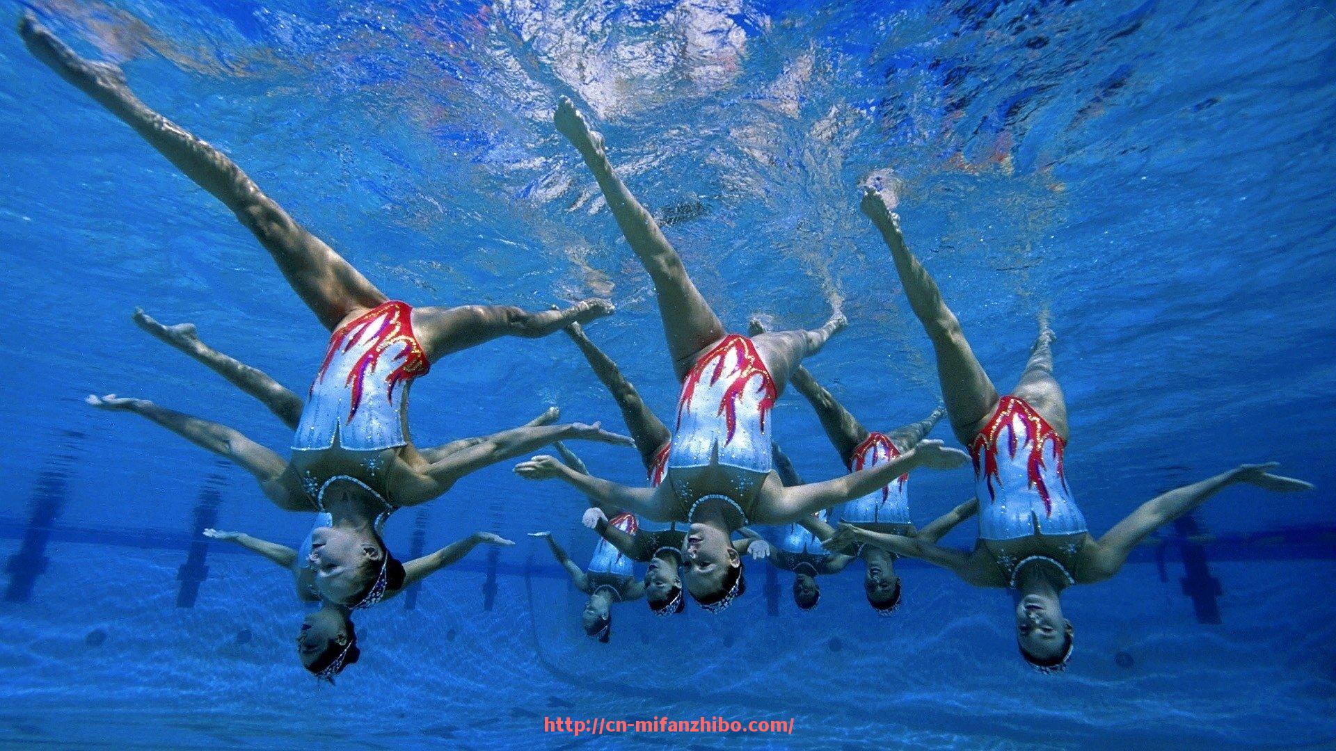 秘饭直播-安德烈·伊戈达拉在勇士的防守体系中起到桥梁与领袖作用